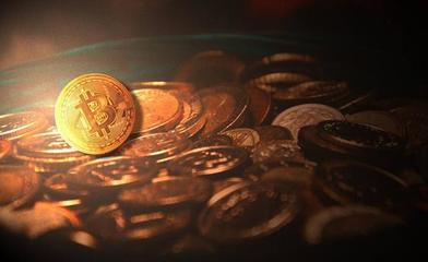 曾稀里糊涂買入10萬比特幣的男教師 七年后的財富傳奇與現實反思